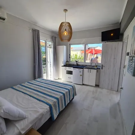 Mastora Seaside אליקס