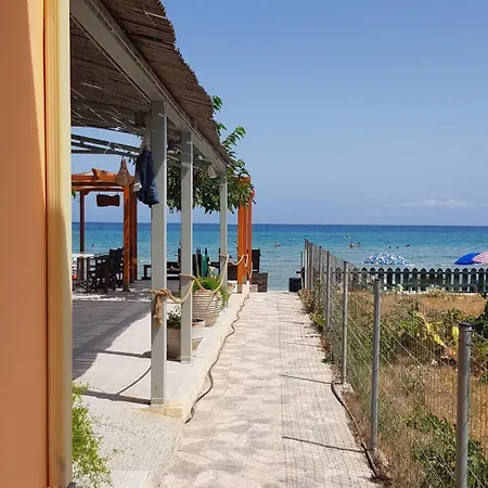 דירה Mastora Seaside *