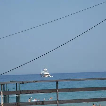 Mastora Seaside * אליקס